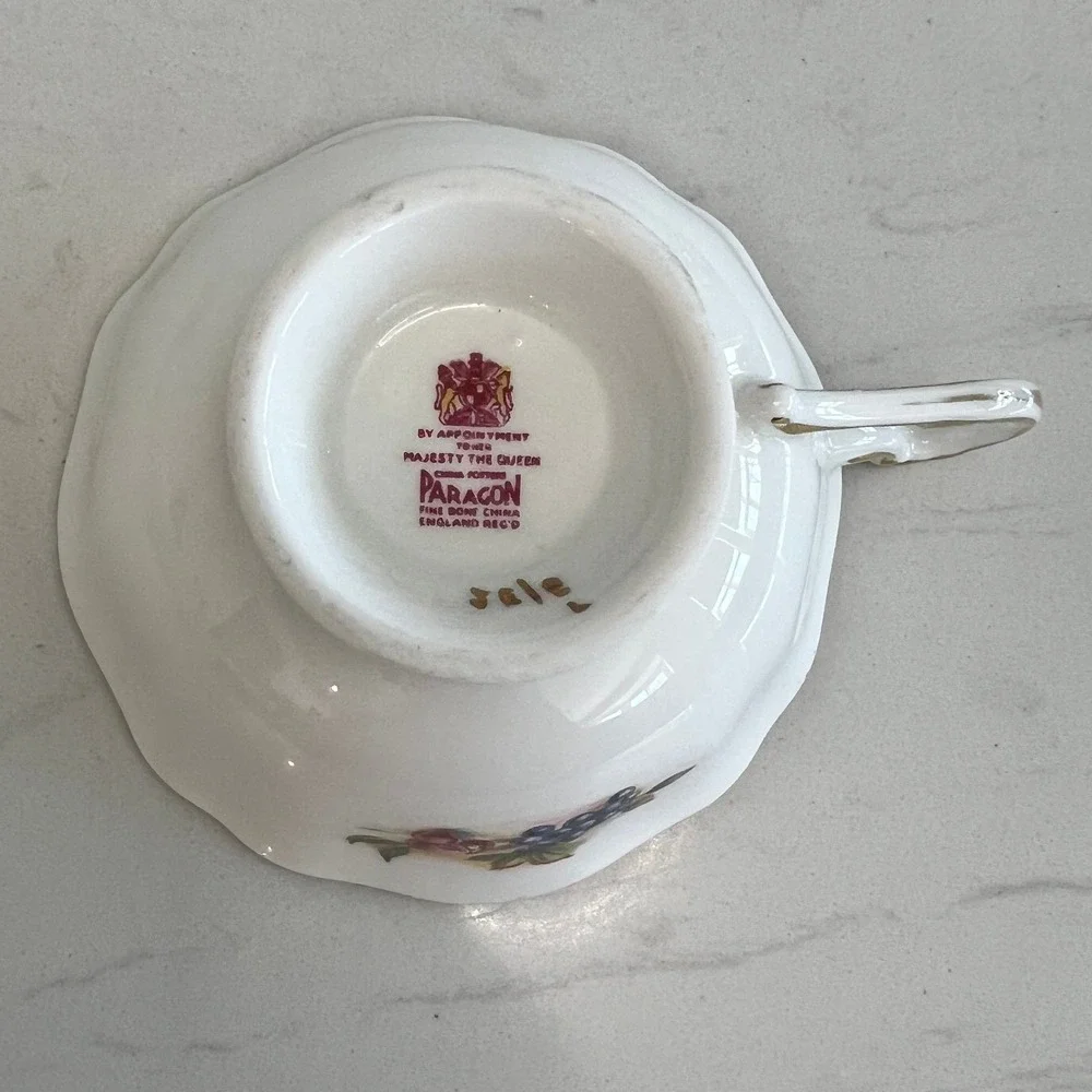 Vtg Paragon‎ Fine Bone China Teacup Saucer Set Maroon Gold Fruit England Tea Cup